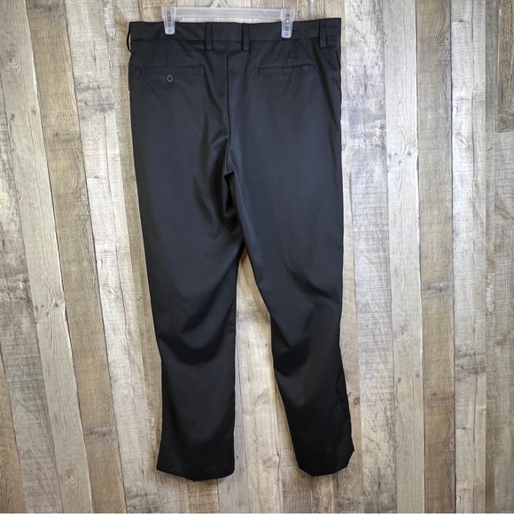 Amazon Essentials Size 38Wx32L Classic Black Dress Pants - Picture 2 of 13